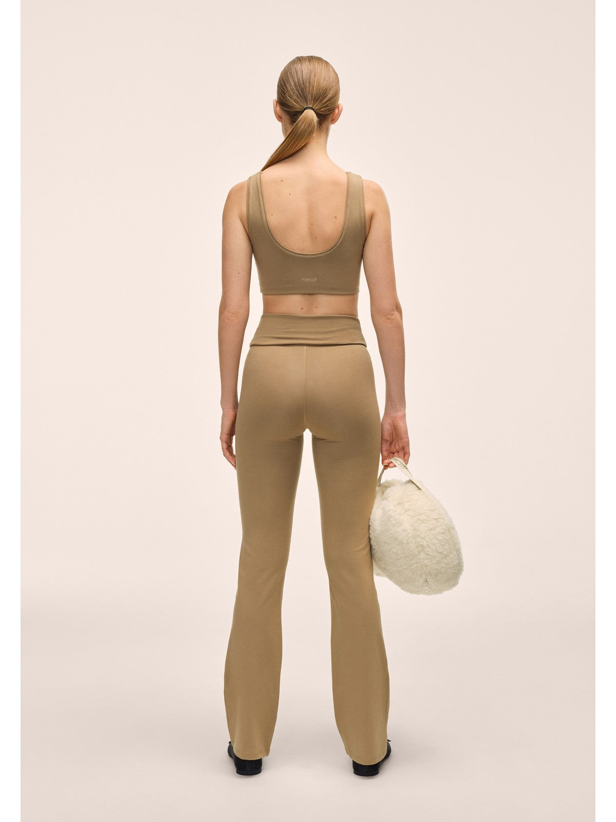 Spodnie damskie CASALL Sublime Folded Flare Pants kolor brązowy