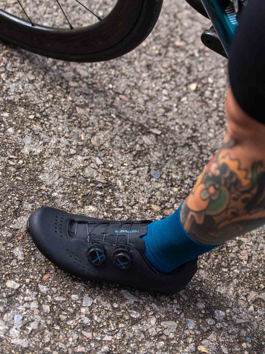 Buty rowerowe NORTHWAVE REVOLUTION 3 - czarny/niebieski - Adventure Sports
