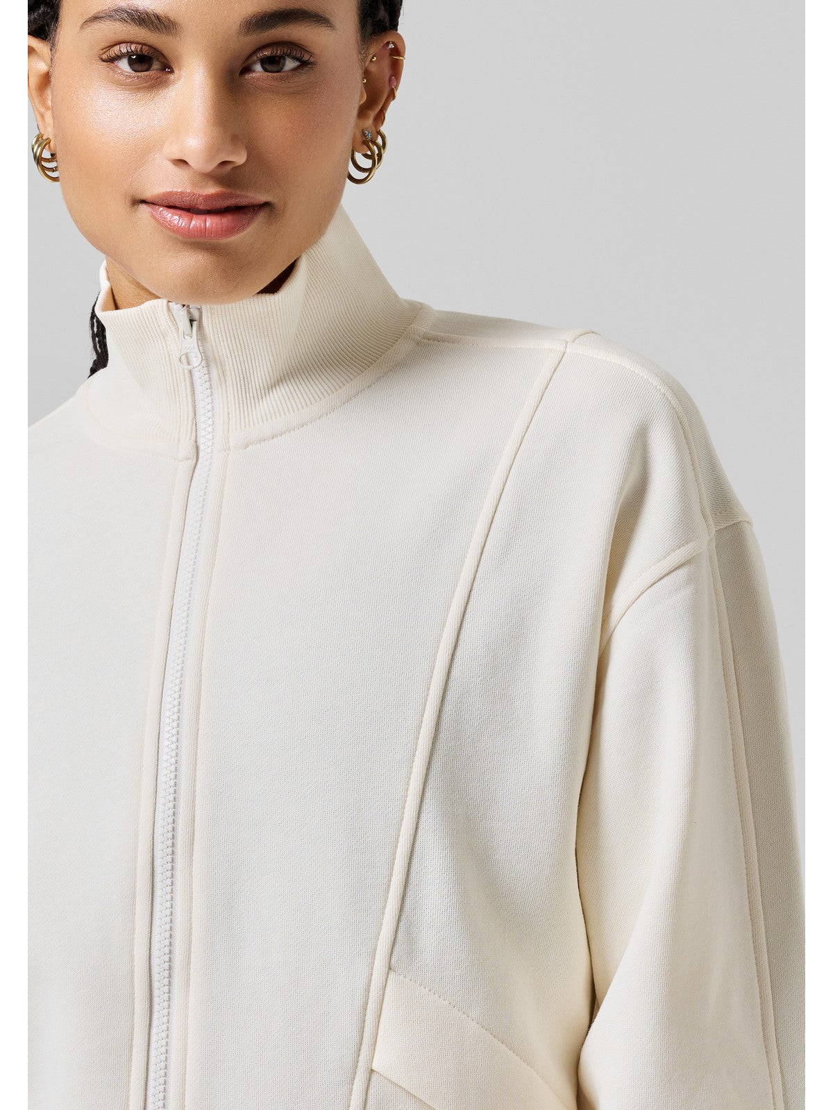 Bluza treningowa damska CASALL Comfy Full Zip Sweater biały - Adventure Sports