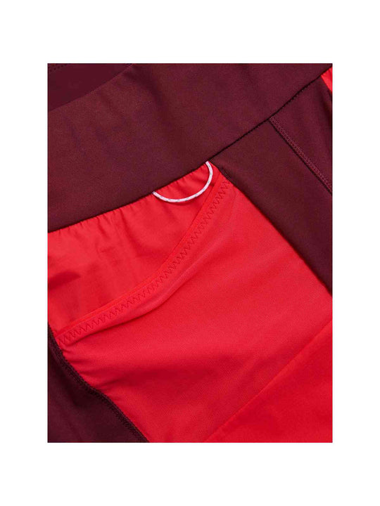Szorty PEAK PERFORMANCE W Ascent Track Shorts czerwony - Adventure Sports
