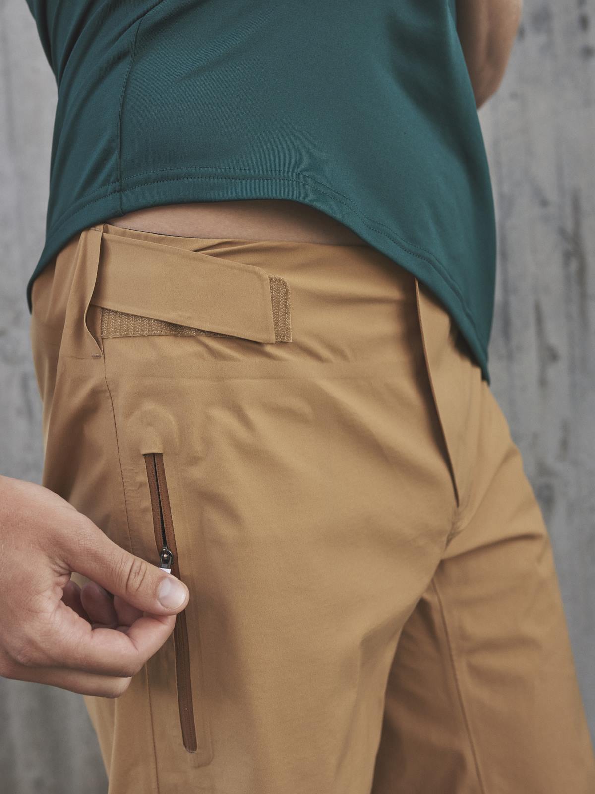 Spodenki rowerowe POC BASTION Shorts - brązowy - Adventure Sports