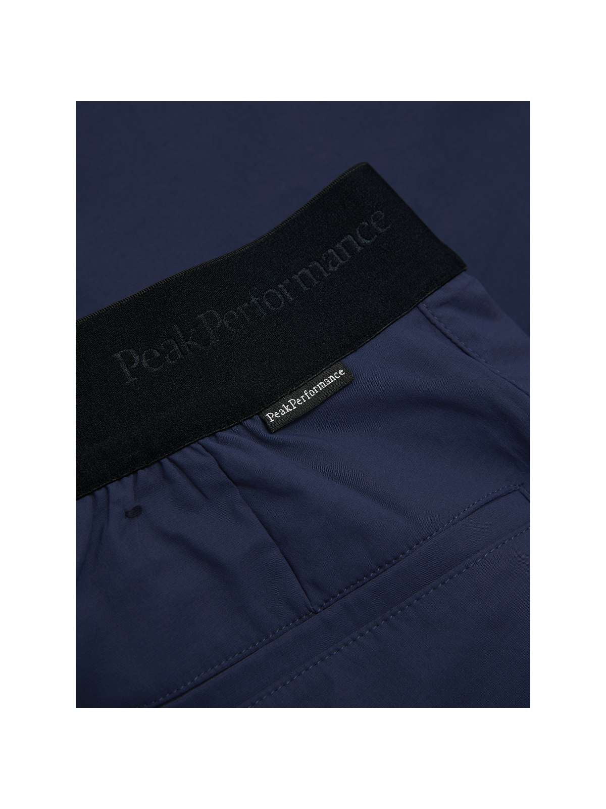 adventuresports szorty-peak-performance-w-player-shorts-niebieski-g80273030-2n3 detail