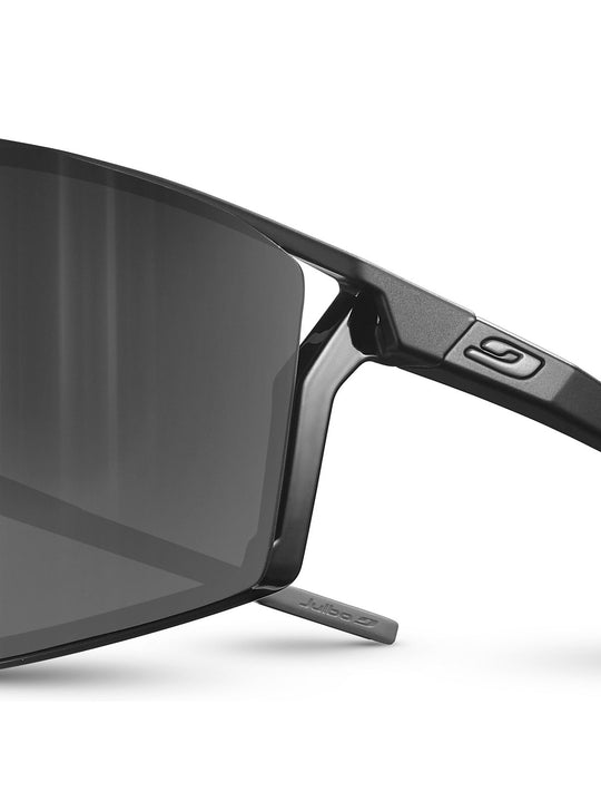 Okulary fotochromowe Julbo Edge - czarny/opalowy | Reactiv Light Amplifier cat 1-3 - L - Adventure Sports
