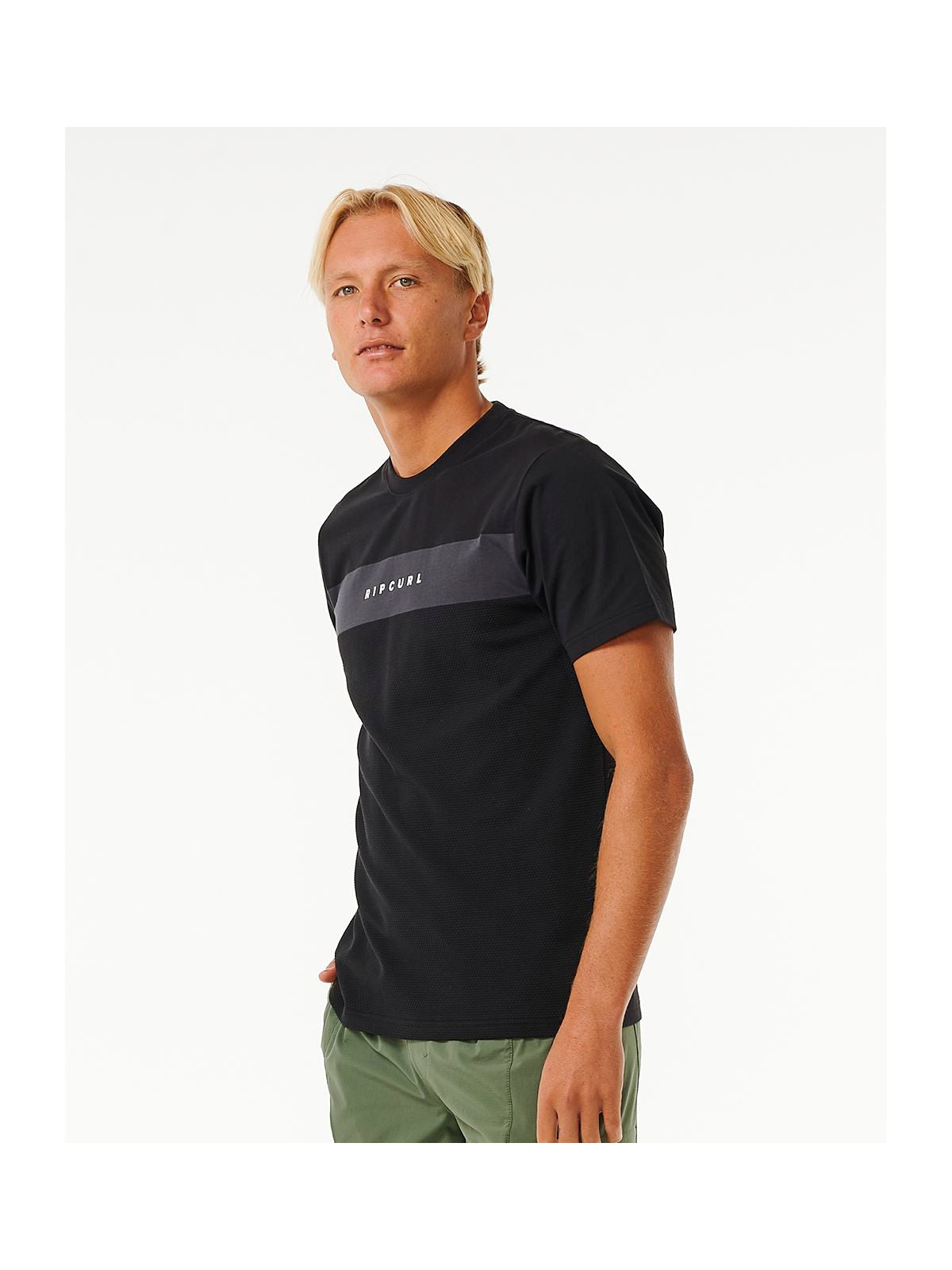 Koszulka RIP CURL Vaporcool Varial 2.0 Tee czarny - Adventure Sports