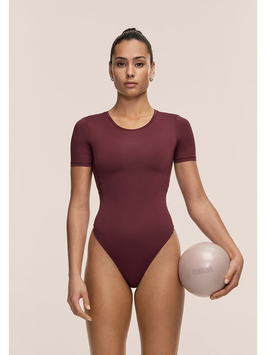Body CASALL Studio Body Short Sleeve kolor bordowy
