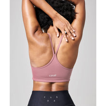 Stanik treningowy CASALL Strappy Sports Bra różowy - Bielizna - Adventure
