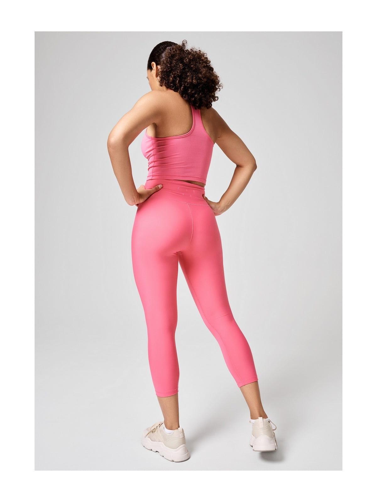 Legginsy CASALL Ultra High Waist Cropped Tights różowy - Adventure Sports