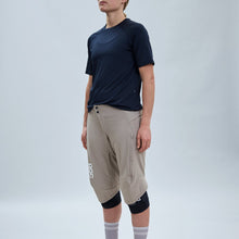 Spodenki rowerowe POC W’s Infinite All-mountain Shorts beżowy - Adventure Sports
