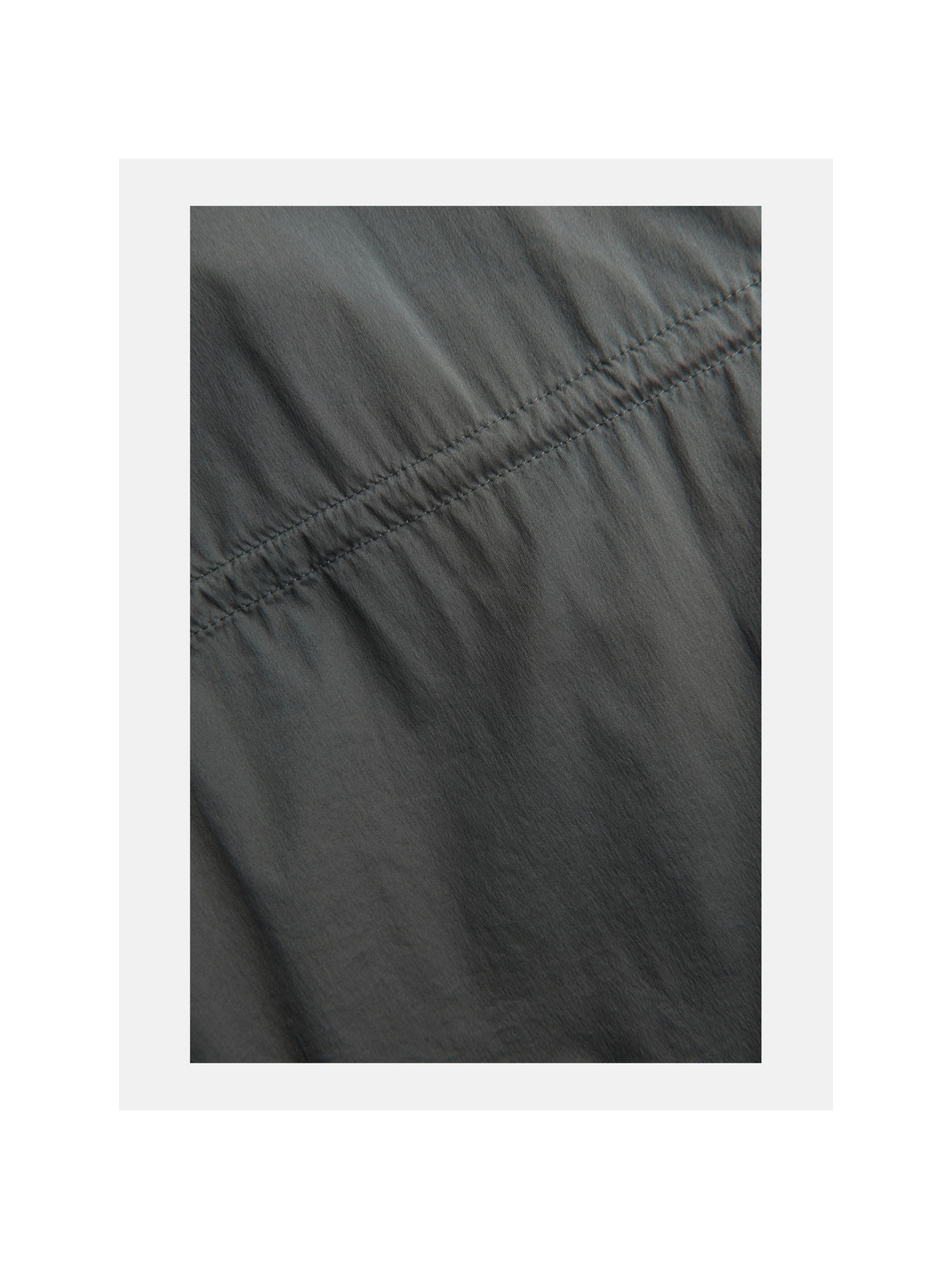 Kurtka damska PEAK PERFORMANCE W VISLIGHT WINDJACKET grafitowa - Adventure Sports