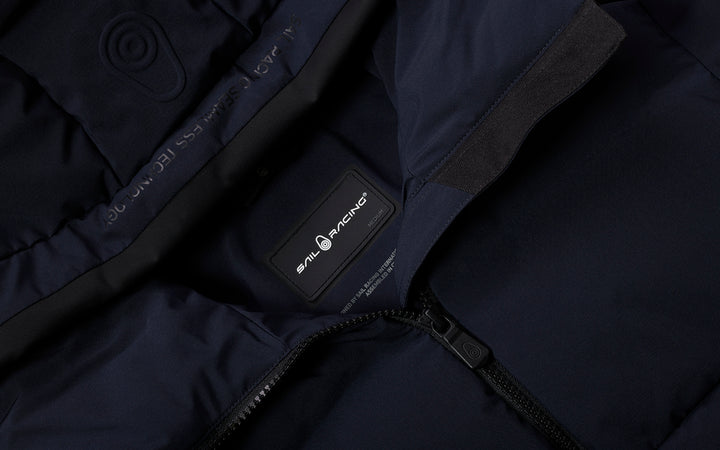 Kurtka puchowa SAIL RACING W RACE DOWN JACKET czarna - Adventure Sports

