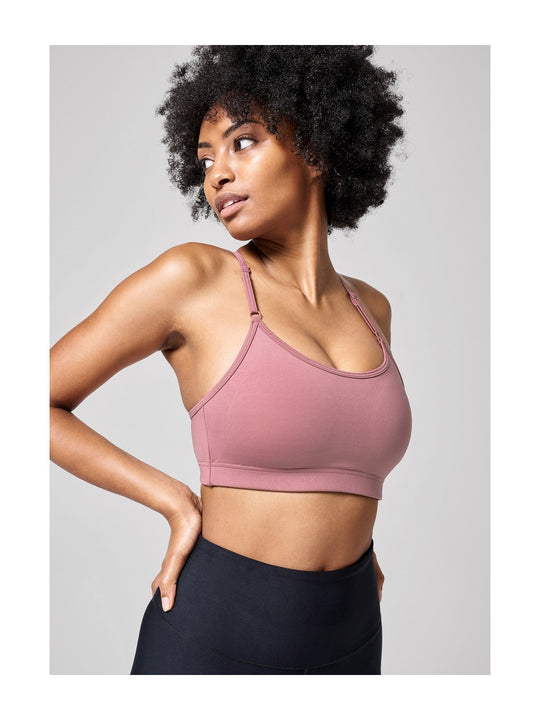 Stanik treningowy CASALL Strappy Sports Bra różowy - Bielizna - Adventure
