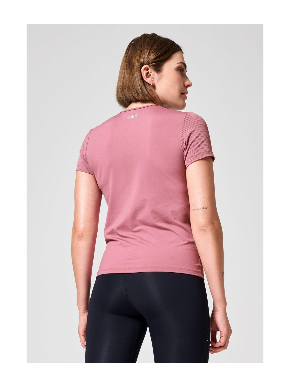 Koszulka CASALL Essential Mesh Detail Tee różowy - Adventure Sports