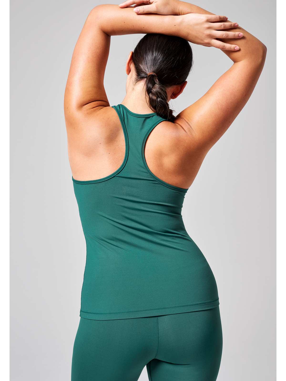 Koszulka sportowa CASALL V-Neck Racerback zielony - Adventure Sports